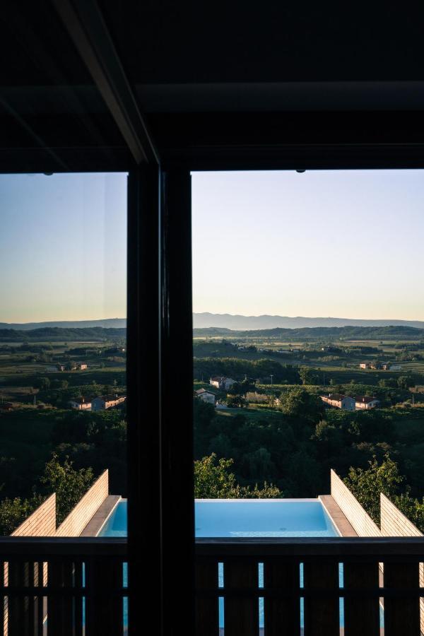 Hotel Buzinel Estate Dobrovo Exteriér fotografie